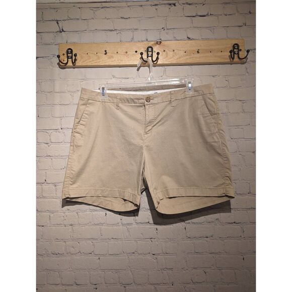 Old Navy khaki shorts size 14 * - Picture 1 of 3